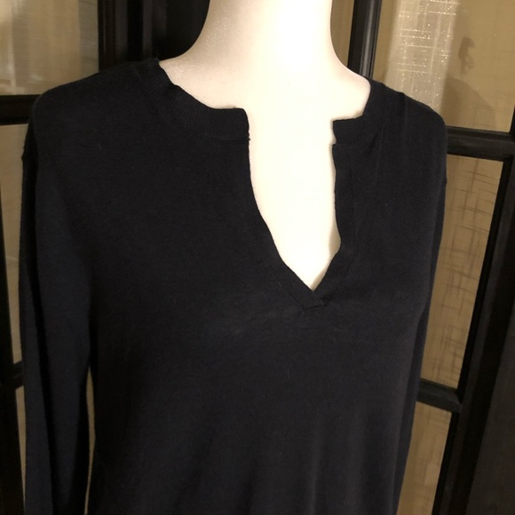 Ann Taylor navy high-low splitback sweater w panel - Picture 3 of 5